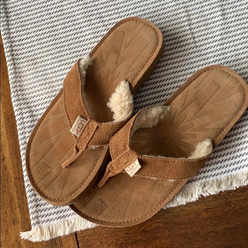UGG flip flops size 8 NWOT